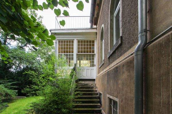 Seitlicher Blick zur Veranda