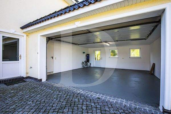 Doppelgarage