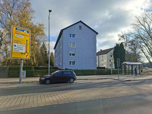 C - Zugang + Bushaltestelle.jpg