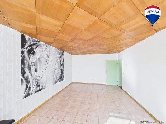 CAM01722G0-PR0044-STILL016