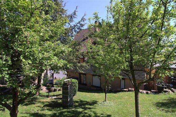 Blick vom Garten Richtung MFH