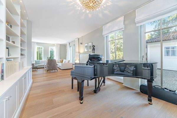 Bibliothek/Musikzimmer