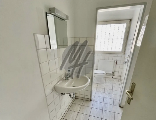 INFOS UNTER: 06171-586000