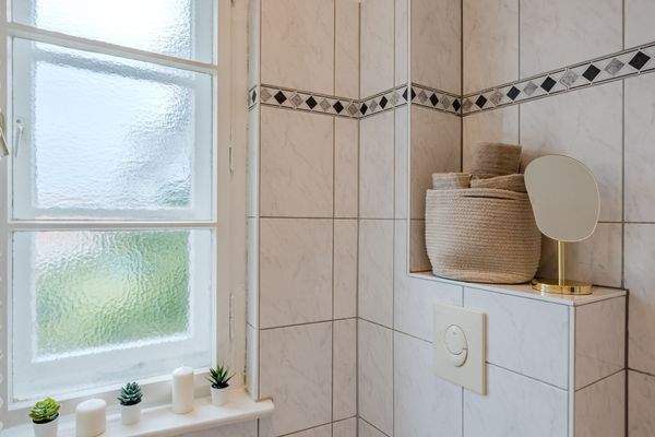 Berliner Straße _Berlin-Apartment-Bathroom-Modern-Design_#71-23.jpg