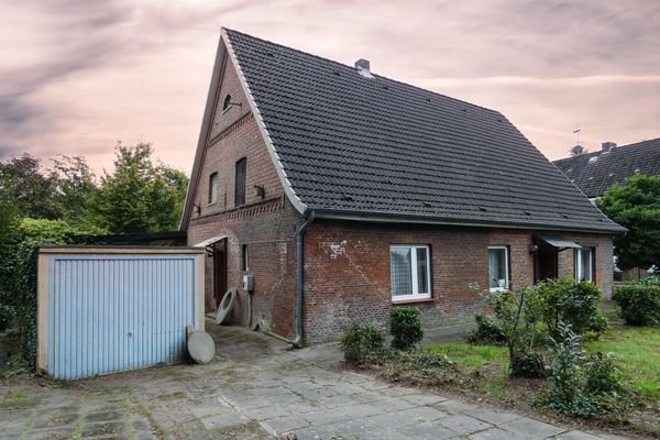 entweder das Gebäude erhalten