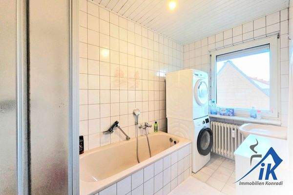 Badezimmer 3OG rechts 