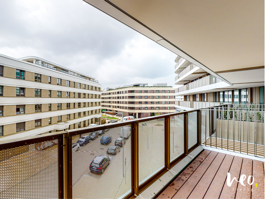 Überdachter Balkon in Südausrichtung