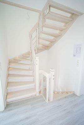 Treppe mit LED-Einbauspots | OG