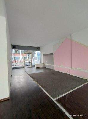 Ladenfläche linke Seite