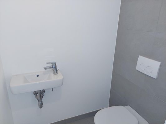 WC EG