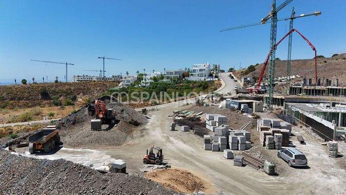 Sea View Apartments with Large Terraces in Estepona