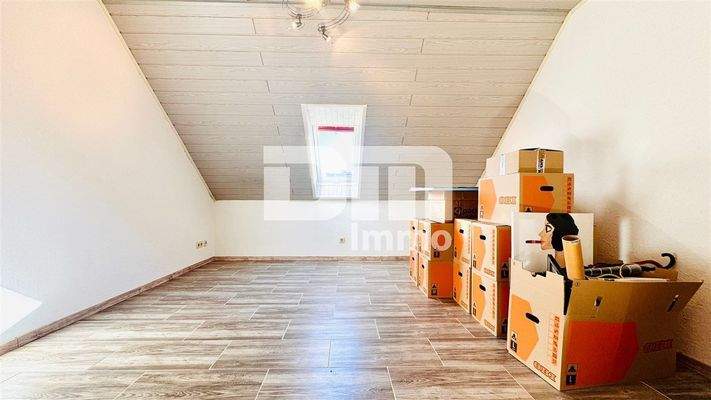 WE2 OG / DG Kinderzimmer / Gäste / Büro