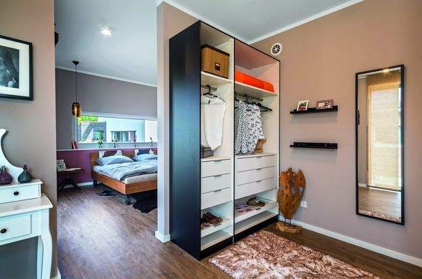 Schlafzimmer + Ankleide (Muster)