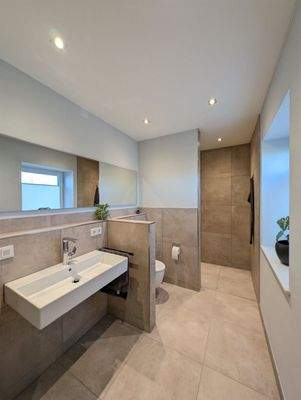 Haupthaus - Ansicht Badezimmer