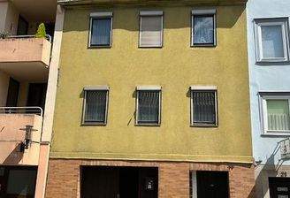 im Dornröschenschlaf