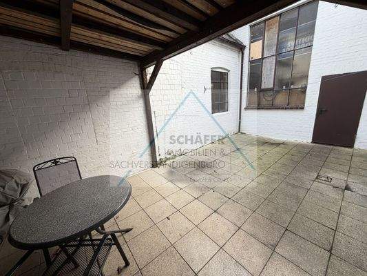 überdachte Terrasse