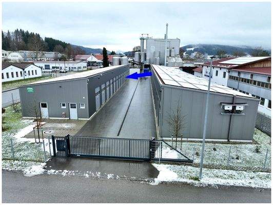 Hochwertiger Garagenhof