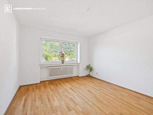 Schlafzimmer 1 (Nordwest)