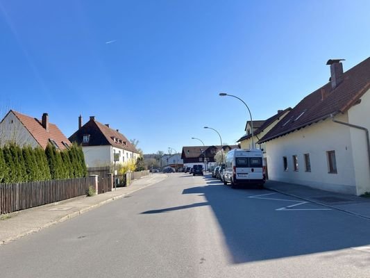 Straße 3