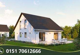 Modernes Haus mit Garten und Kontaktbanner