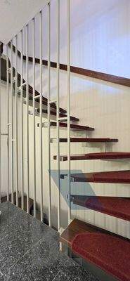 Treppenaufgang zur OG.