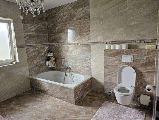 WhatsApp Image 2025-11-21 at 17.51.37