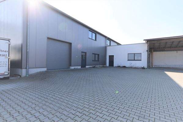 Halle mit Abpackbereich