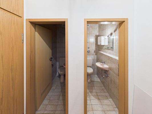 separate WCs_Königstraße 30-34