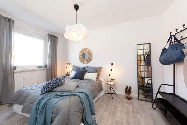 Möbliertes Beispielschlafzimmer