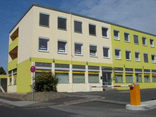 Ref.Obj. - Geschäftsanwesen Meininger Straße, NES