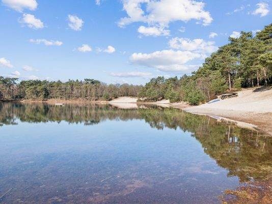 Zugang privater Badesee