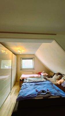 Whg. 2   2.OG Schlafzimmer Ansicht 2