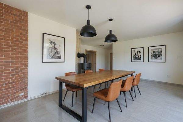 Wohn-Ess-Bereich  (KI generiert) 