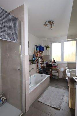 Badezimmer Ansicht 1