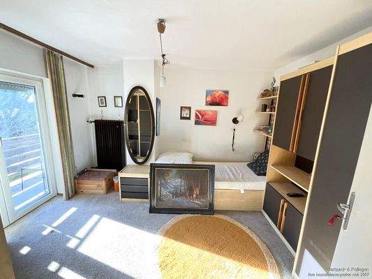 zweites Zimmer im Dachgeschoss