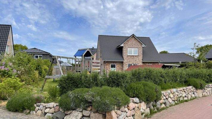 Friesenwall zur Straße