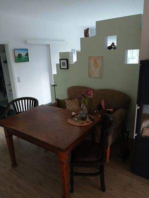 Essbereich zum Schlafbereich