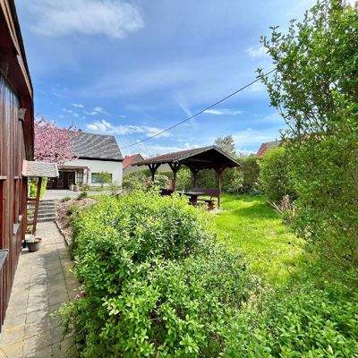 Ferienwohnanlage - Vorgarten