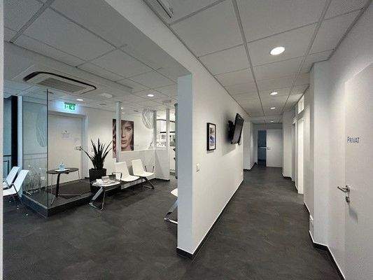 Überblick Eingangsbereich, Vorraum Zugang.jpg