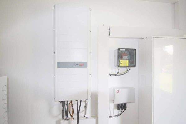 Hocheffiziente Photovoltaikanlage in beiden DHH