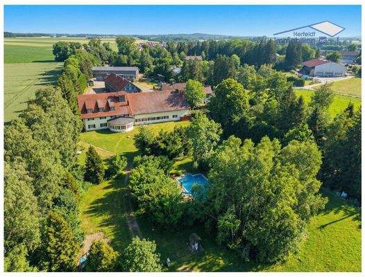 Wunderschönes Anwesen mit Außenpool