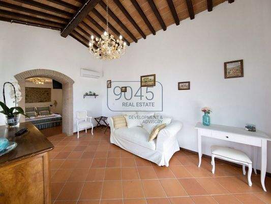 12 Hektar grosser Landsitz mit Panoramaausblick, Pool in Val di Chiana