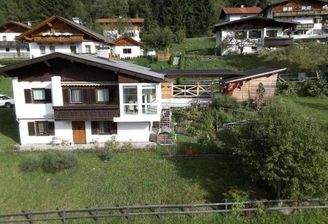 Hausansicht Sommer.jpg