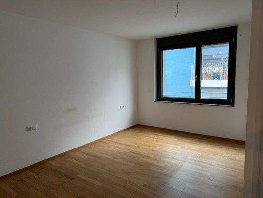 Helle Wohnung mit Fenster