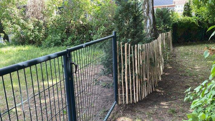 Eingang zum 400m2 großen Garten (nur für diese Wohnung)