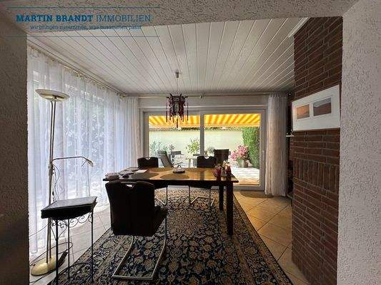 Wohn- u. Esszimmer OG