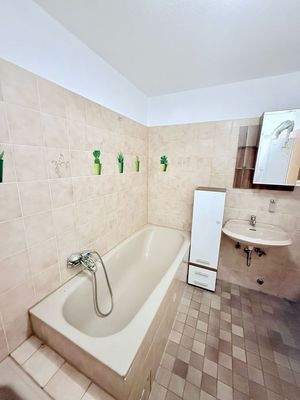 46faeecc-5c3d-4046-a133-4921296e98ff-1890655315.jp