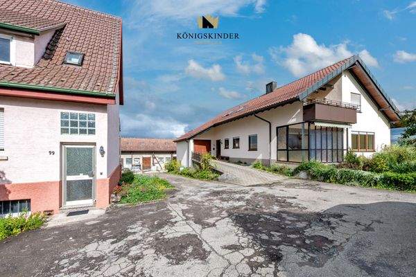 Hier kommen Sie ganz bequem rein - auch mit einem großen Fahrzeug