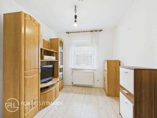 Gästezimmer/ Schlafzimmer/Büro 