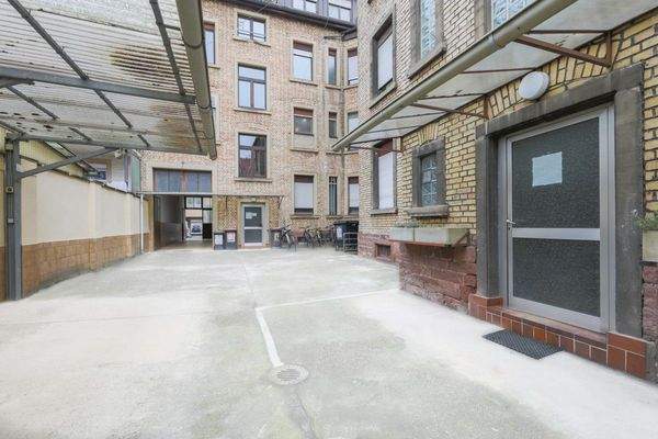 Innenhof Ansicht Vorderhaus